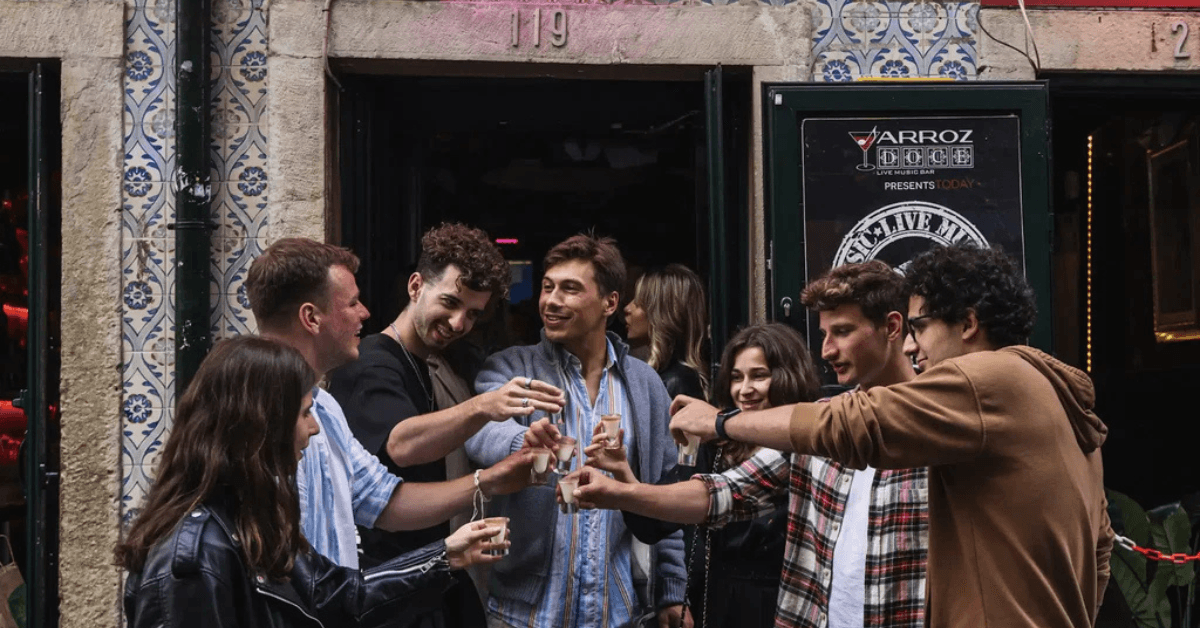 lux club lisbon dress code Lux